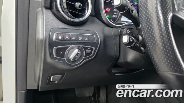 Mercedes-Benz GLC-Class 2019 — Şəkil 16/20
