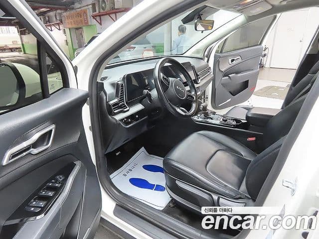 Kia Sportage 2022 — Şəkil 8/20