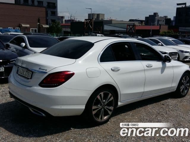 Mercedes-Benz C-Class, 2020