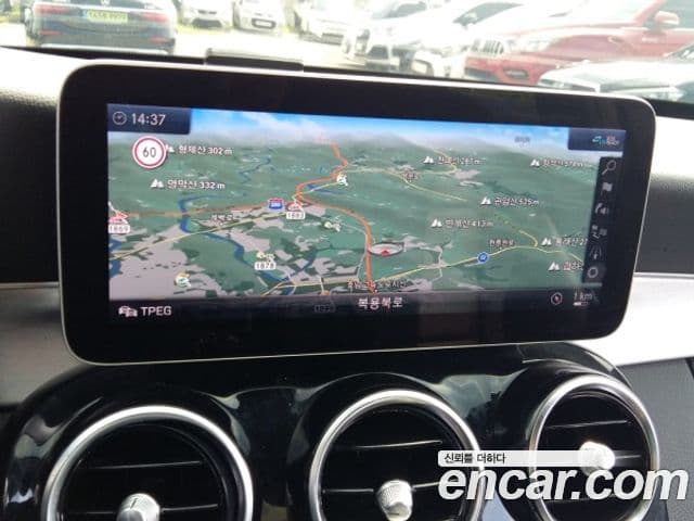 Mercedes-Benz C-Class 2020 — фото 10 из 11
