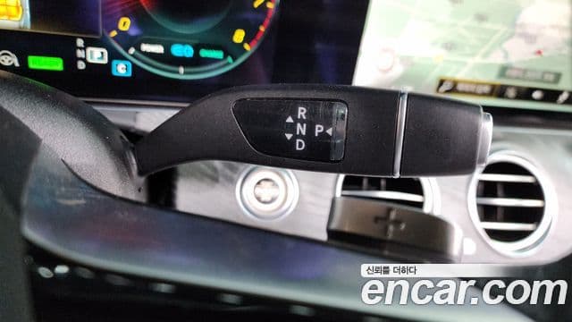 Mercedes-Benz E-Class 2020 — ფოტო 9/20