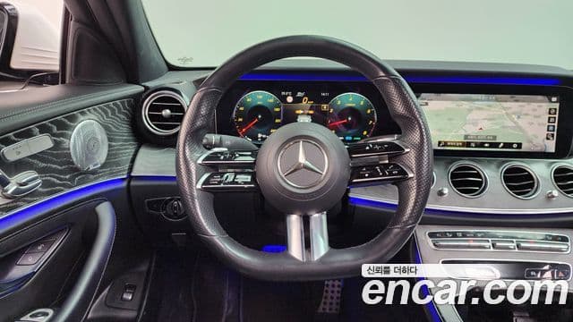 Mercedes-Benz E-Class 2020 — фото 12 из 20