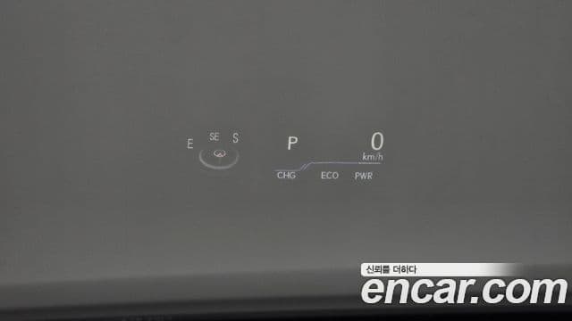 Lexus ES300h 2019 — Şəkil 16/20