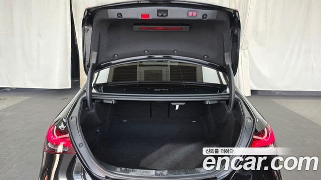 Mercedes-Benz E-Class 2020 — Фото 20/20