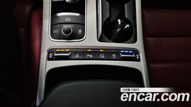 Kia Stinger 2018 — ფოტო 17/20