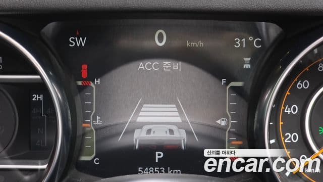 Jeep Wrangler 2023 — ფოტო 22/33