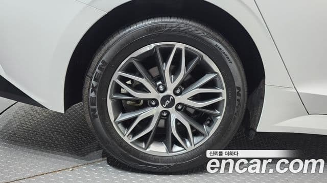 Kia K5 2022 — фото 5 из 20