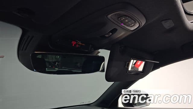 Volvo XC40 2020 — Şəkil 9/36