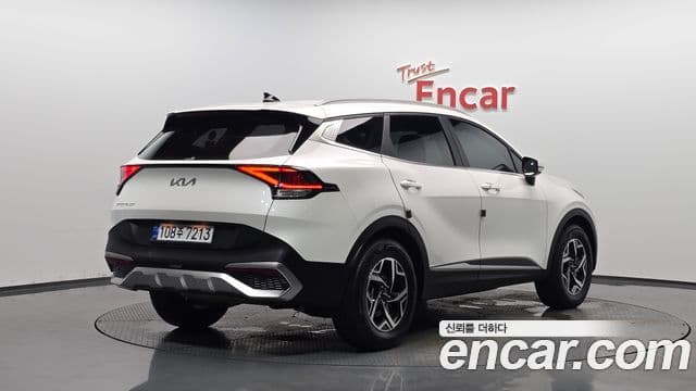 Kia Sportage 2022 — ფოტო 2/20
