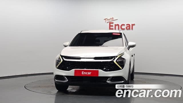 Kia Sportage 2022 — ფოტო 3/20