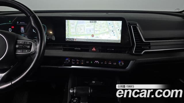 Kia Sportage 2022 — ფოტო 14/20