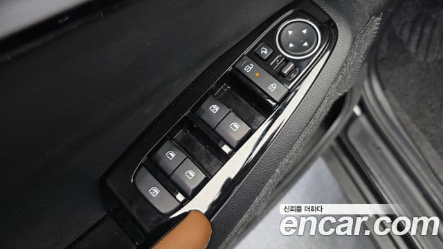 Kia Seltos 2024 — Şəkil 13/20