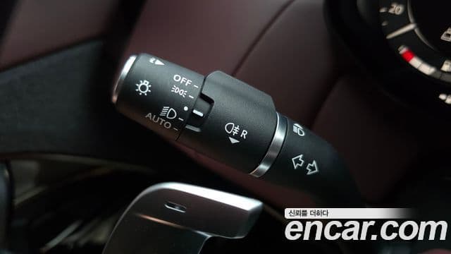 Land Rover Range Rover Sport 2023 — Photo 31/32