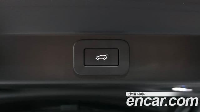 Land Rover Range Rover Sport 2023 — Photo 15/32