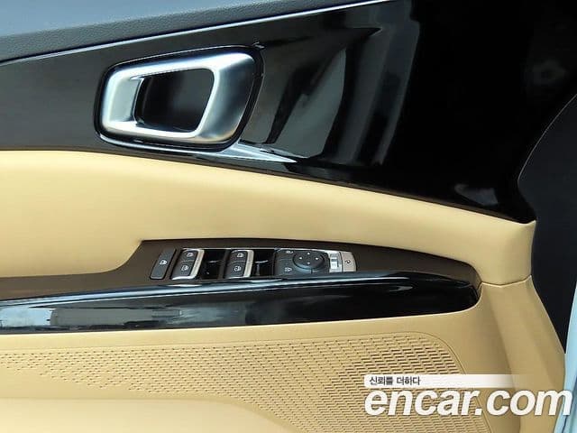Kia Carnival 2023 — Şəkil 11/20