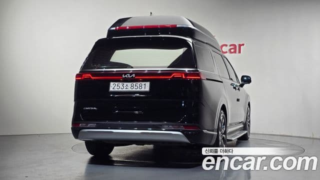 Kia Carnival 2023 — Фото 4/20