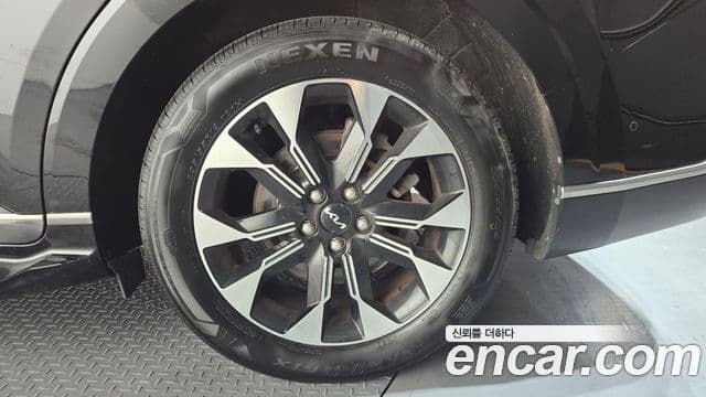 Kia Carnival 2023 — Photo 20/37