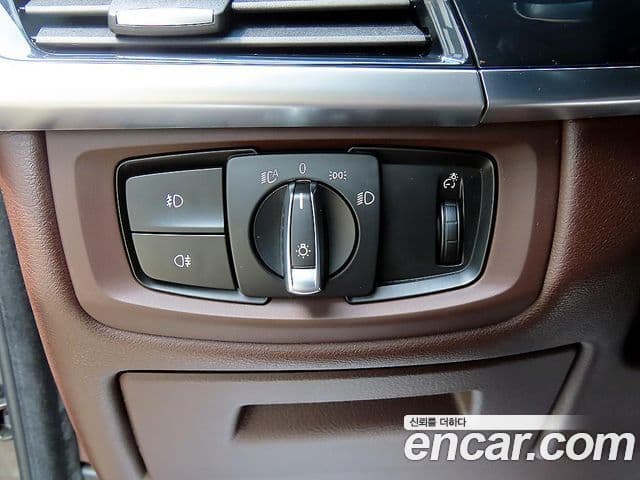 BMW X5 2018 — ფოტო 13/20
