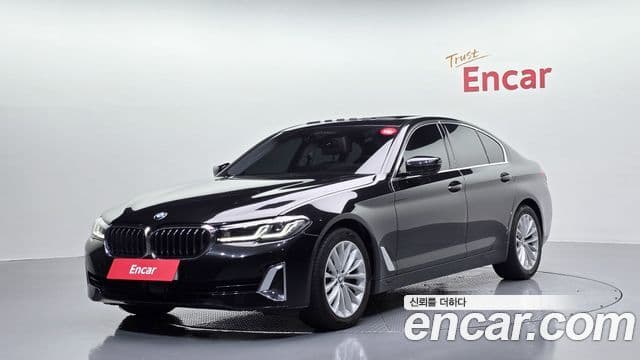 BMW 5 Series 2023 — ფოტო 1/20