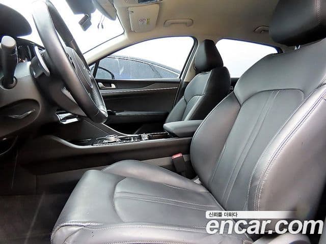 Kia K5 2023 — ფოტო 4/20