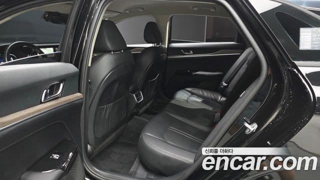 Kia K5 2022 — Şəkil 12/20