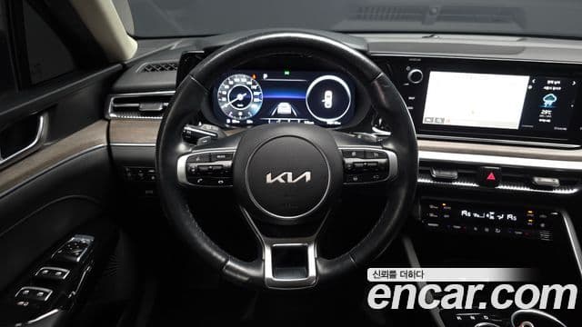 Kia K5 2022 — Şəkil 14/20