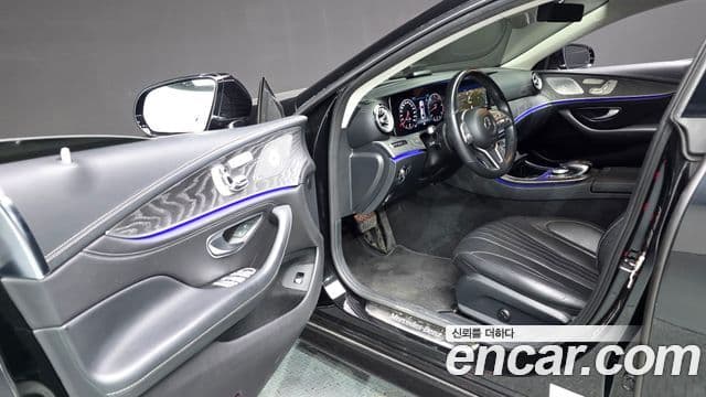 Mercedes-Benz CLS-Class 2019 — Фото 11/20