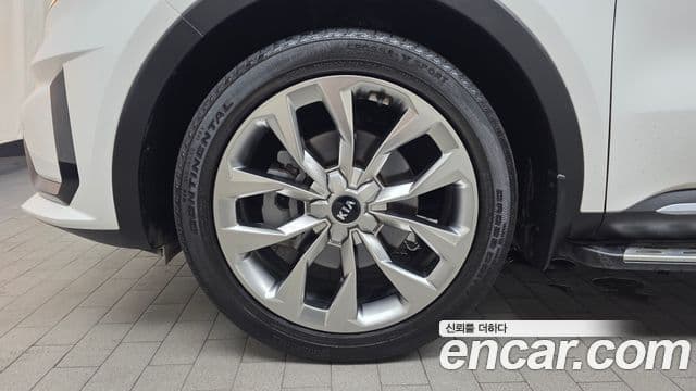 Kia Sorento 2021 — фото 5 из 20