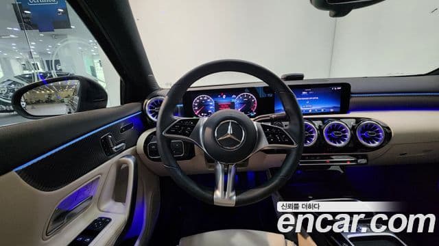 Mercedes-Benz A-Class 2024 — Şəkil 12/19