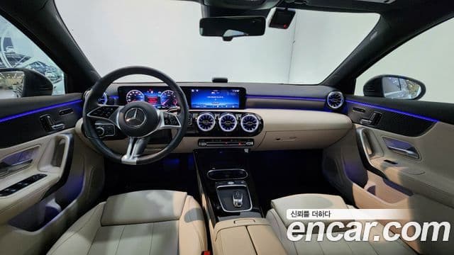 Mercedes-Benz A-Class 2024 — Şəkil 14/19