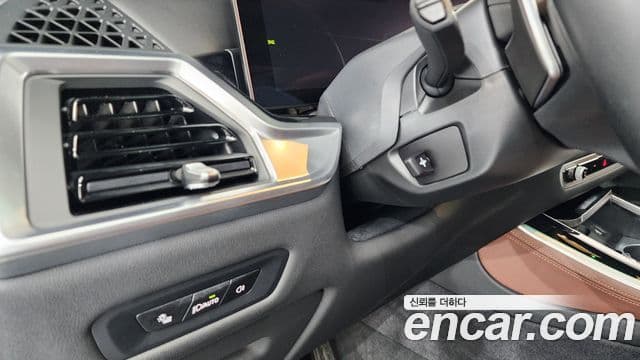 BMW X5 2024 — ფოტო 15/36