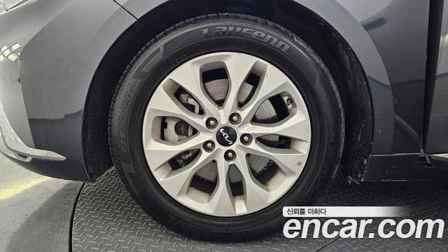 Kia K8 2022 — ფოტო 5/20