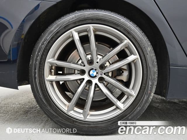BMW 5 Series 2018 — Şəkil 4/20