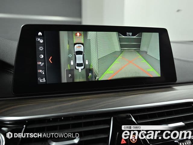 BMW 5 Series 2018 — Şəkil 14/20