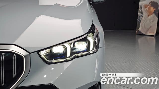 BMW 5 Series 2025 — ფოტო 20/33