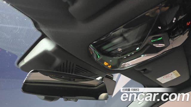 BMW 5 Series 2025 — ფოტო 17/33