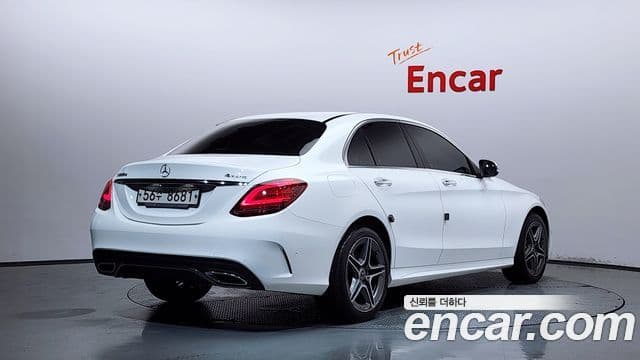 Mercedes-Benz C-Class 2019 — Şəkil 2/20