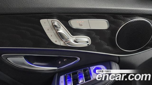 Mercedes-Benz C-Class 2019 — Şəkil 12/20