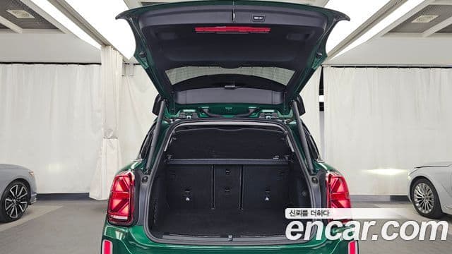Mini Cooper Countryman 2023 — фото 20 из 20