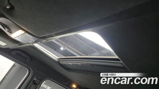 Mercedes-Benz G-Class 2021 — ფოტო 19/20