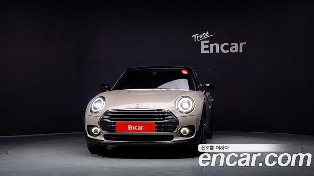 Mini Cooper Clubman 2023 — фото 3 из 20