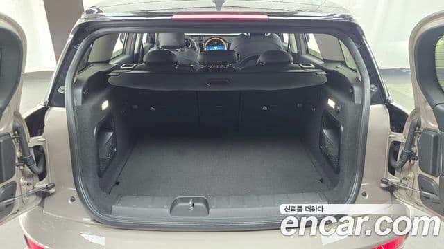 Mini Cooper Clubman 2023 — фото 20 из 20