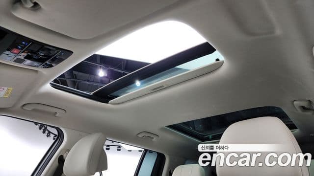 Hyundai Santa Fe 2024 — ფოტო 16/20