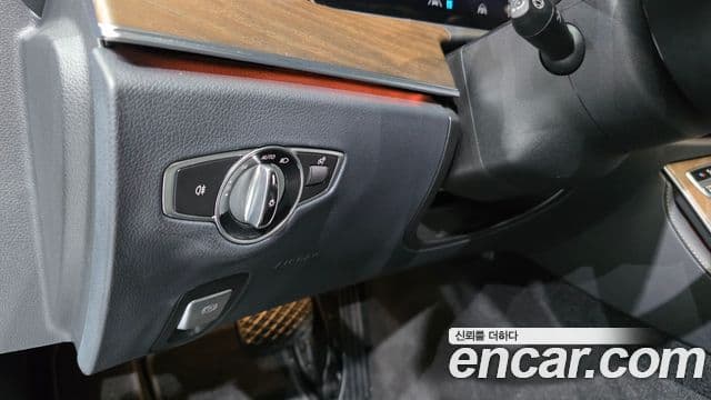 Mercedes-Benz E-Class 2021 — Şəkil 14/20