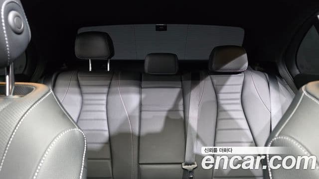 Mercedes-Benz E-Class 2021 — Şəkil 17/37