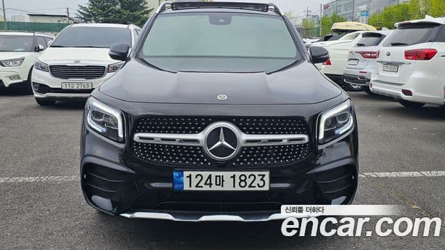 Mercedes-Benz GLB-Class 2021 — ფოტო 2/20