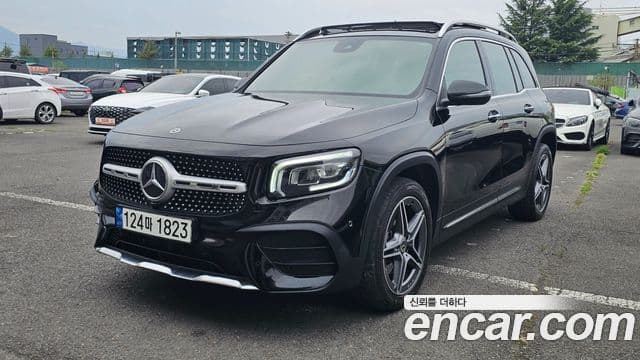 Mercedes-Benz GLB-Class 2021 — ფოტო 3/20