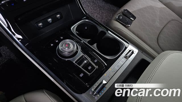 Kia Carnival 2020 — ფოტო 9/20