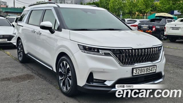 Kia Carnival 2021 — Фото 1/20