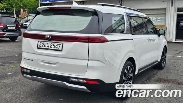 Kia Carnival 2021 — Фото 10/20